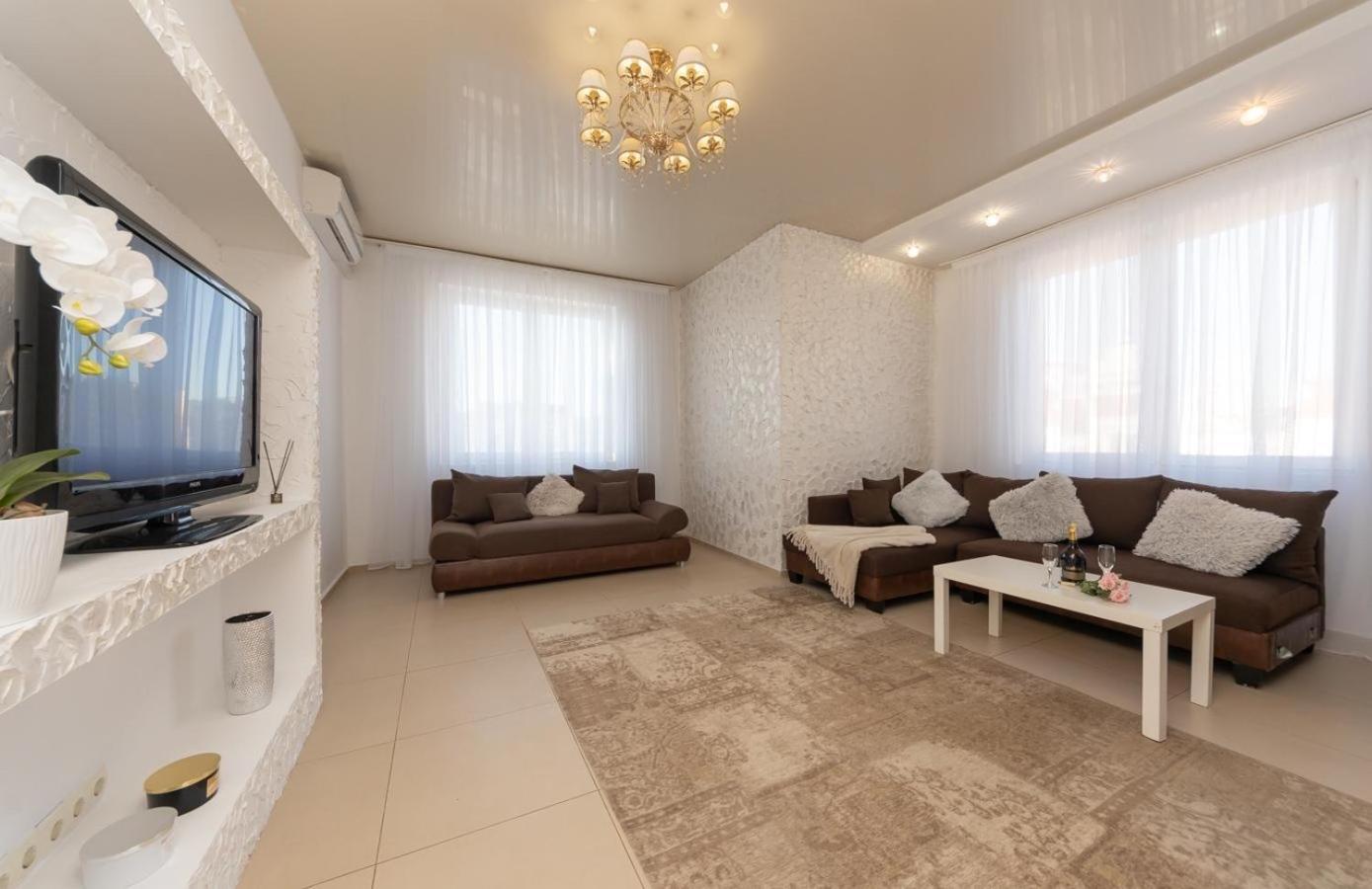 Apartment Obolon Natalka Park Kyiv Eksteriør billede