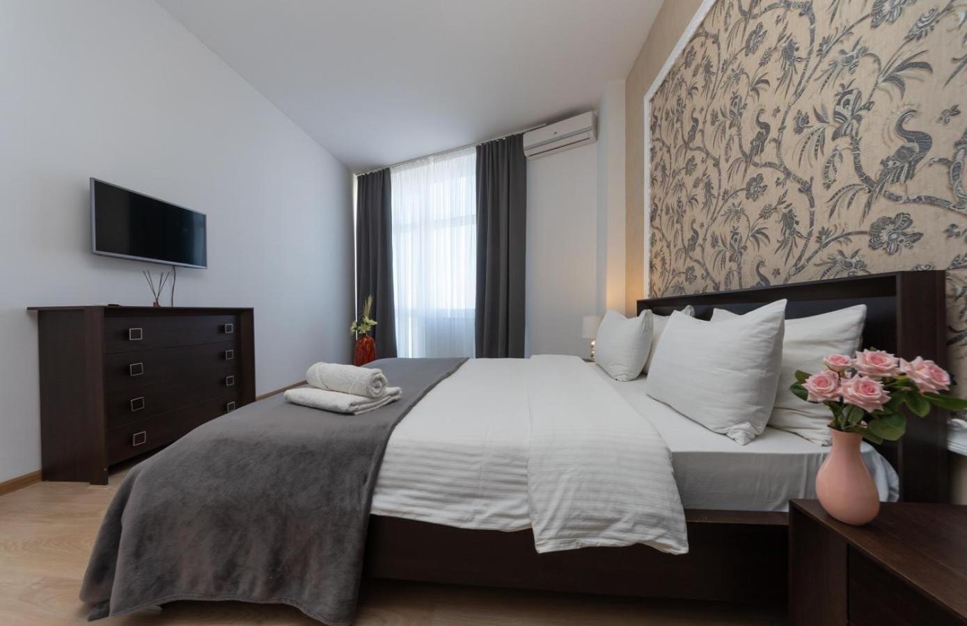 Apartment Obolon Natalka Park Kyiv Eksteriør billede